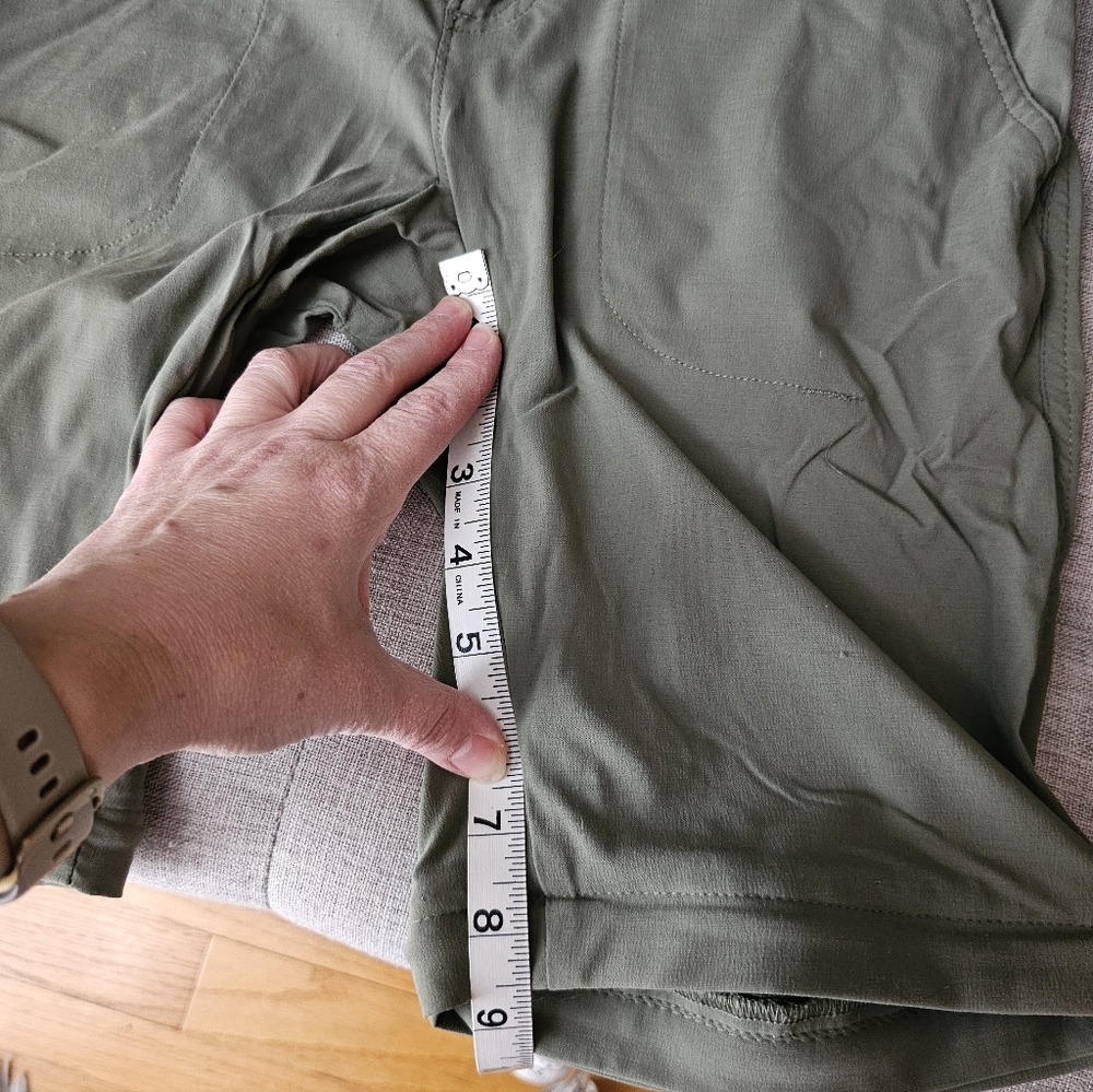Columbia Olive Omni Shield Convertable Hiking Pants - Picture 8 of 8